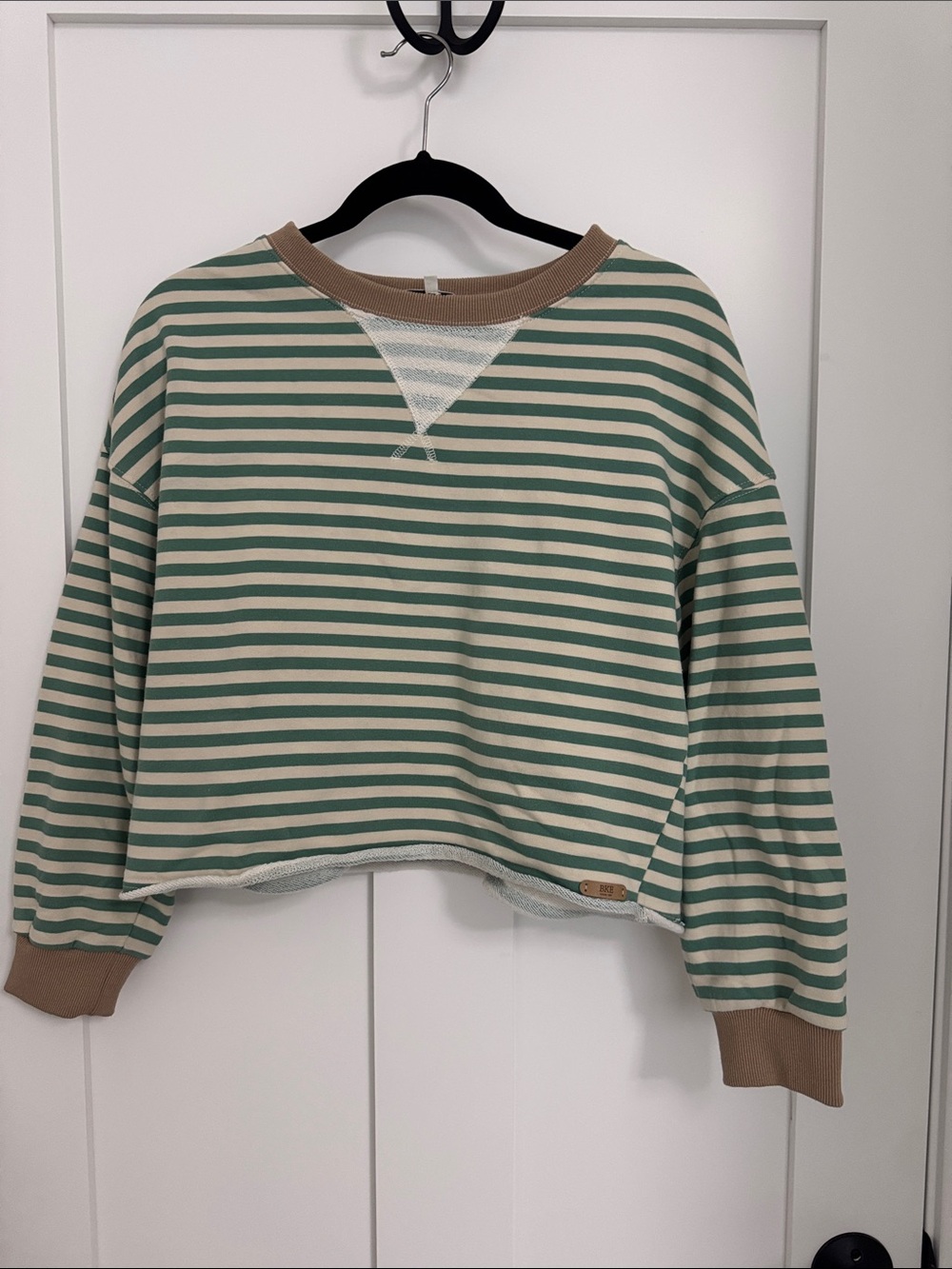 Striped Crewneck Cropped Sweater - Green/Cream